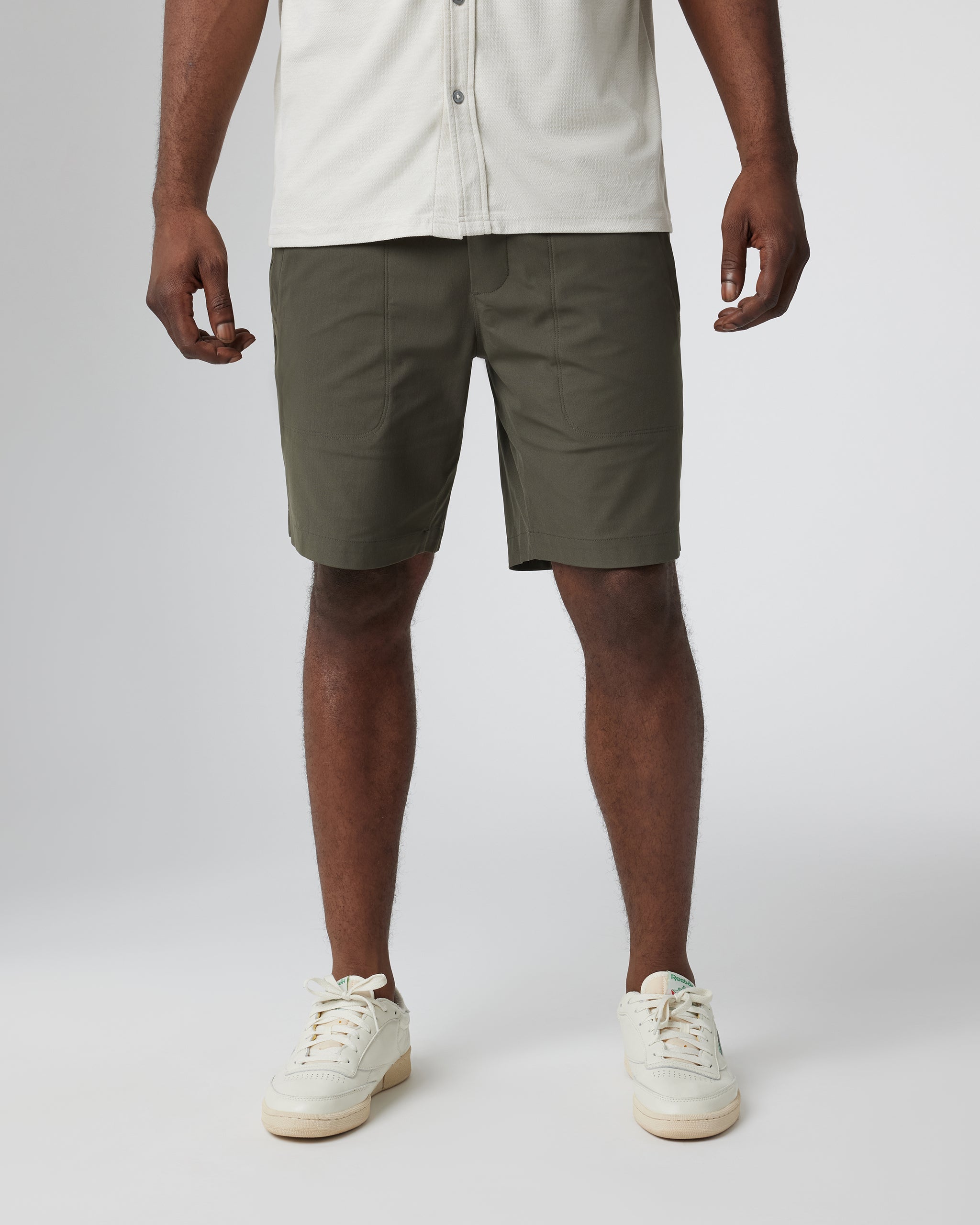 Meta Easy Short | Dark Oregano