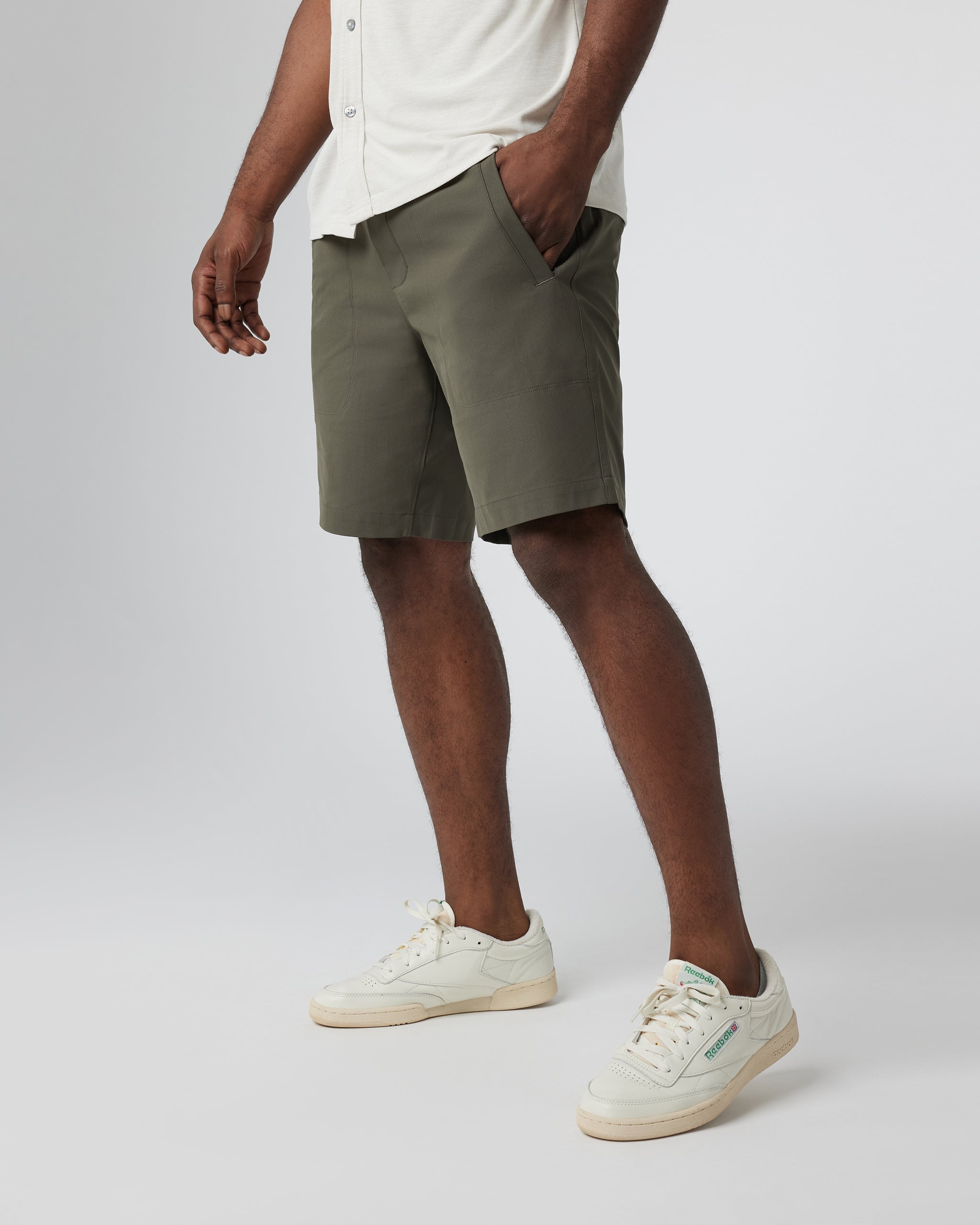 Meta Easy Short | Dark Oregano