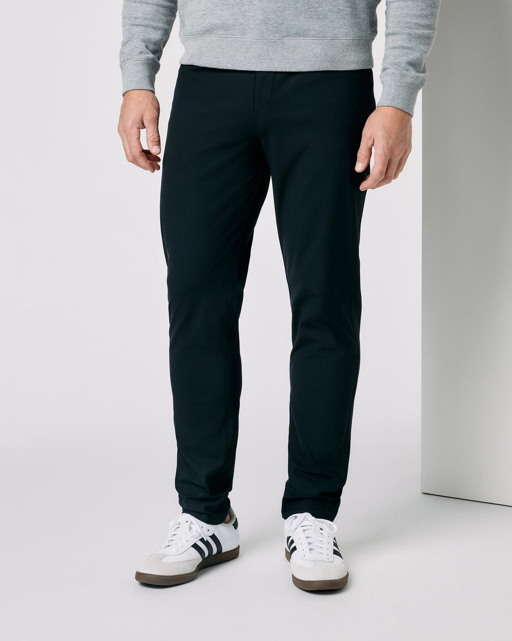 Meta Pant Athletic Slim Fit 30" | Black