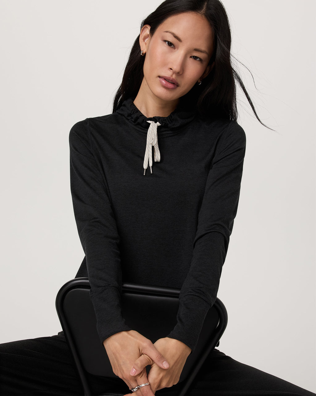 Halo Essential Hoodie | Black Heather