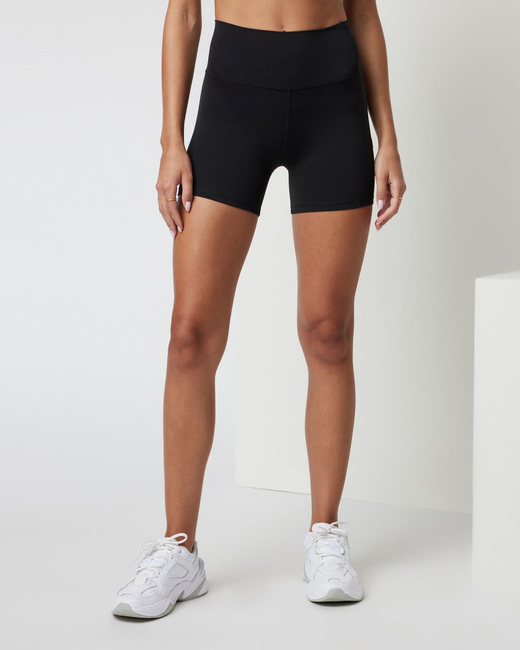 Vuori AllTheFeels™ Short 4" | Black